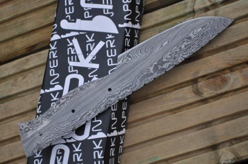 Klinge aus Damaszenerstahl für Bushcraft- oder Campingmesser von Perkin