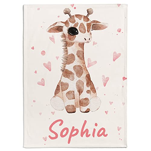 Personalisierte Babydecke Kinderdecke mit Einer Babygiraffe, Name und Motivfarbe | Individuelle Baby Decke Namensdecke mit Giraffe und kleinen Herzen (Giraffe small Hearts), 80 x 110 cm von Personalisedog