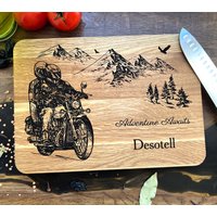 Abenteuer Charcuterie Brett Schneidebrett Motorrad Brettchen Einweihungsparty Geschenk Hochzeit Biker Reise von PersonalizedArtDecor