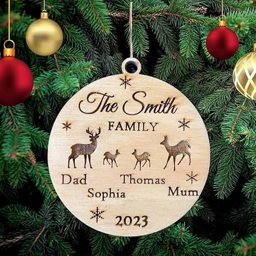 Personalisierter Familie Christbaumschmuck mit Namen von Familienmitgliedern Weihnachtsdeko aus Holz mit Namen Weihnachtsbaum Deko Weihnachtsdekoration Ornament Weihnachtsbaumschmuck Holz von Pet-Jos