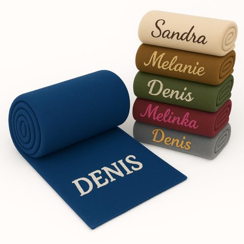 Pet-Jos Personalisierte Kuscheldecke Bestickt mit Namen oder Wunschtext Bestickt, Decke 200 cm x 150 cm, Wohndecke mit Stickerei, weiche und kuschelige Sofadecke (Blau) von Pet-Jos