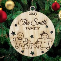 Personalisierte Familie Weihnachten Holzdekoration, Lebkuchen Benutzerdefinierte Weihnachtsdekoration Familiennamen Hängende Dekoration von PetJos