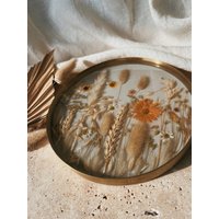 Dekoschale Mit Getrockneten Blumen | Goldene Schale Konservierten in Epoxidharz Dekoschale Mit Getrockneten Blumen | Goldene Schale Konservierten in Epoxidharz von PetalEleganceShop