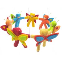 Mobile, Schmetterlinge, Filz, Kinderzimmer, Baby, Taufe, Baby-Geschenk, Kinderzimmer-Deko, Geschenk-Geburt, Schmetterlingsreigen, Dekoration, Kind von Petitefleurette