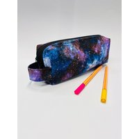 Mäppchen Mit Zwei Fächern Weltraum Schwarz Blau Teenager Mäppchen Mit Zwei Fächern Weltraum Schwarz Blau Teenager von Petona