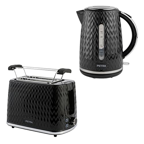 Petra PT3860BLK 2-Scheiben-Toaster – mit Brötchenaufsatz, 7 Röststufen, Auftauen, 930W und Petra PT3864BLK Chevron Wasserkocher – 1,7 l Fassungsvermögen, um 360° drehbarer Sockel, 2200 W, Schwarz von Petra