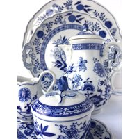 Blauzwiebelkaffee | Kaffeekanne, Milchkännchen & Kuchenteller 5-Teilig Hutschenreuther von PetraBoutiqueFinds