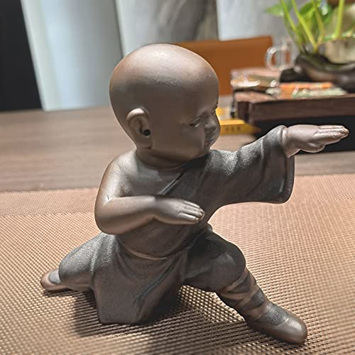Pevfeciy Kung Fu Buddha Statue aus Keramik,Kleine Mönch Figur,Tee Skulptur,Kreative Bastelpuppen Dekor,Tee Tablett Ornamente,Home Office Tee Dekoration von Pevfeciy
