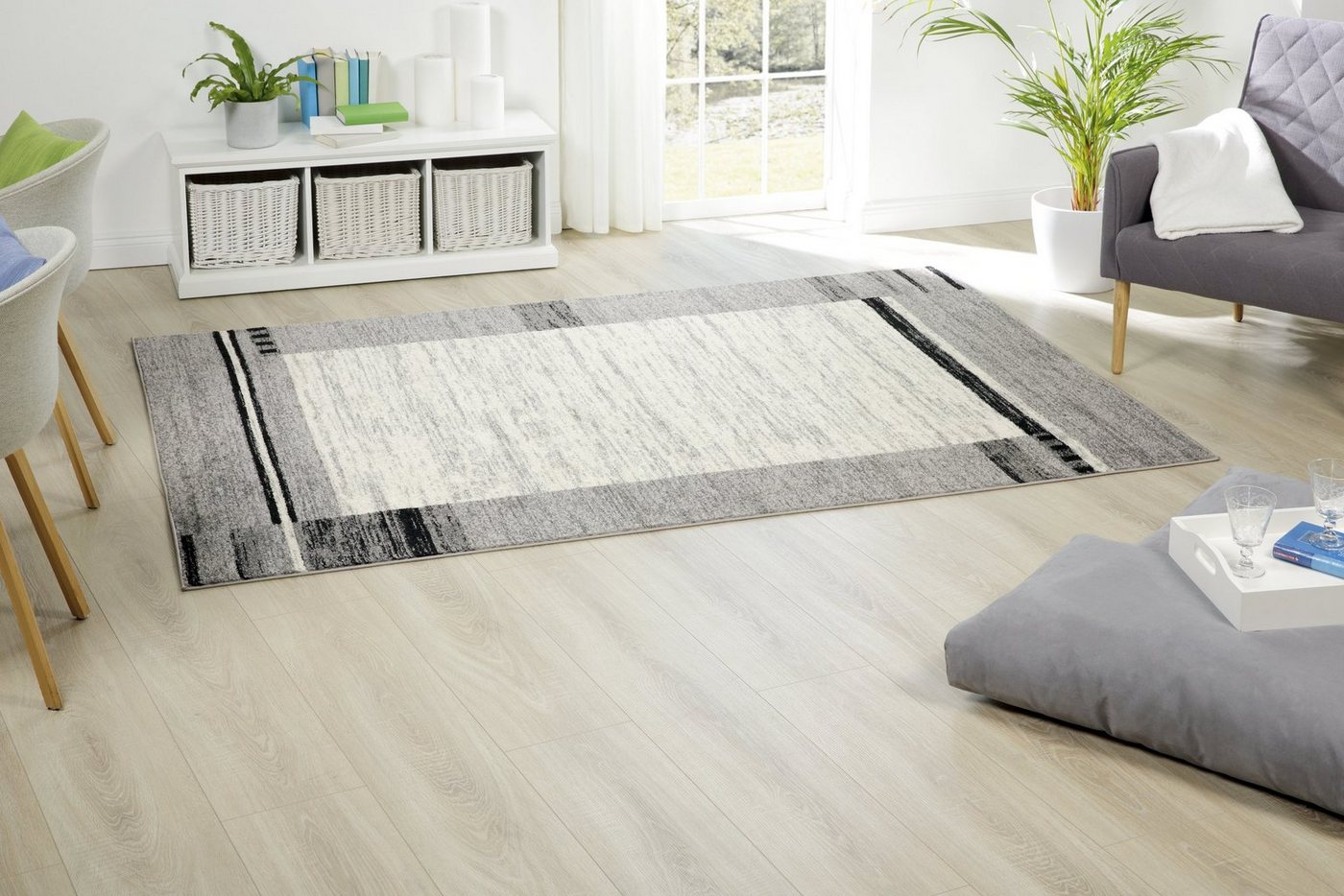 Peyer Syntex Designteppich 1 Teppich Cleo Bordüre Fb.silbergrau 200/290 cm, rechteckig Peyer Syntex Designteppich 1 Teppich Cleo Bordüre Fb.silbergrau 200/290 cm, rechteckig von Peyer Syntex