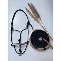 Knotenhalfter - Bodenarbeitsseil Schwarz/Beige Knotenhalfter - Bodenarbeitsseil Schwarz/Beige von Pferdemaedl
