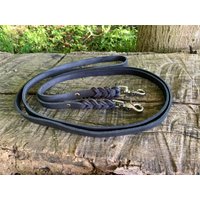 Lederzügel Schwarz Oder Braun Aus Fettleder Lederzügel Schwarz Oder Braun Aus Fettleder von Pferdemaedl