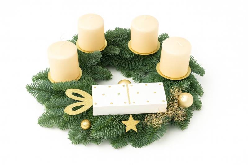 Adventskranz Geschenk mit cremefarbenen Kerzen Ø 30 cm Adventskranz Geschenk mit cremefarbenen Kerzen Ø 30 cm von Pflanzen