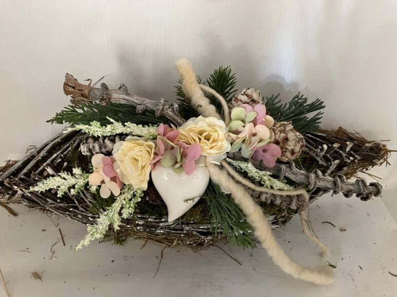 Arrangement Grabgesteck Schiff 40 cm von Pflanzen