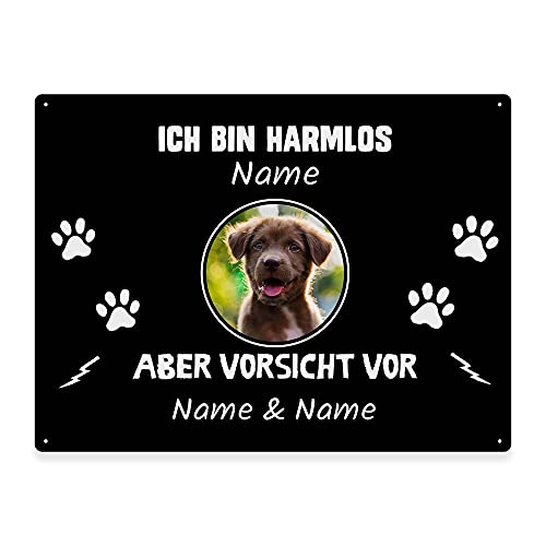 Hunde Schild personalisiert - Ich bin harmlos, aber Vorsicht vor - Metallschild mit Foto und Name für außen, wetterfestes Türschild für Hundebesitzer - DIN A5-21 x 15 cm, ein Tier, schwarz von PfotenSchild