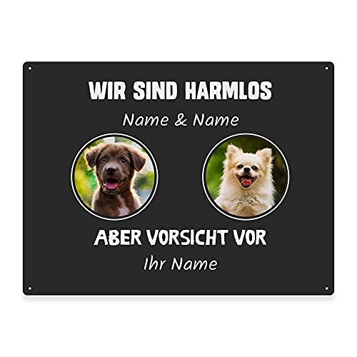 Hunde Schild personalisiert - Ich bin harmlos, aber Vorsicht vor - Metallschild mit Foto und Name für außen, wetterfestes Türschild für Hundebesitzer - DIN A5-21 x 15 cm, zwei Tiere, anthrazit von PfotenSchild