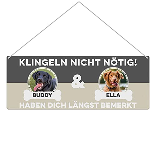 Hunde Schild personalisiert - Klingeln Nicht Nötig - Metallschild mit Fotos und Namen für außen, wetterfestes Türschild für Hundebesitzer - Outdoor Querformat 24x9 cm, zwei Hunde, Anthrazit von PfotenSchild