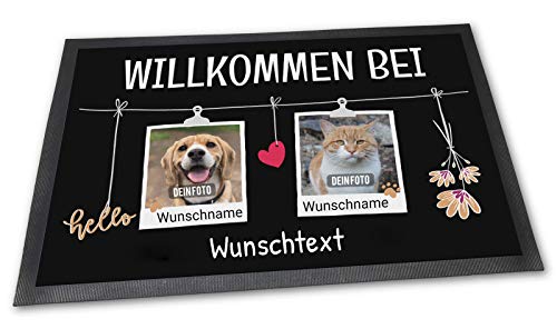 PfotenSchild Fußmatte mit Spruch - Willkommen bei - mit Wunschfotos und Wunschnamen der Haustiere - Geschenkidee für Haustierbesitzer - Zwei Tiere - 75 x 50 cm von PfotenSchild