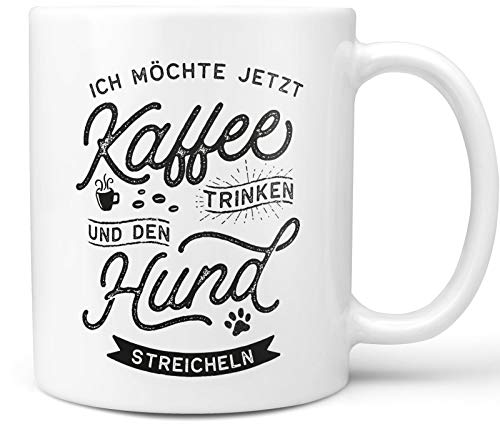 PfotenSchild Tasse mit Spruch - Möchte jetzt Kaffee und den Hund streicheln - Hochwertige, weiße Keramiktasse für Hundebesitzer - spülmaschinenfest, 300 ml PfotenSchild Tasse mit Spruch - Möchte jetzt Kaffee und den Hund streicheln - Hochwertige, weiße Keramiktasse für Hundebesitzer - spülmaschinenfest, 300 ml von PfotenSchild