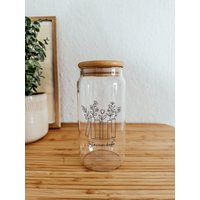 Trinkglas Mit Glasstrohhalm | „Just One More Chapter With Book" To-Go Becher Booklover Bookaholic Bookworm Cozy Reading von PfotenundToertchen