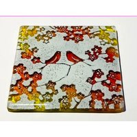 Handgemachte Glas Lovebirds Untersetzer Geschenk Oder Fliese - Lebendiges Rot & Gelb Hergestellt Aus Recycelten Materialien von PhaedraGlassGifts