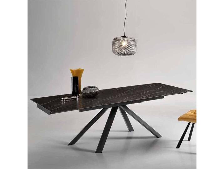Esszimmer Ausziehtisch aus Sinterstein und Metall bis 240 cm breit von Pharao24.de