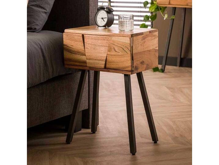 Nachttischkommode aus Akazie Massivholz Vierfußgestell aus Metall Nachttischkommode aus Akazie Massivholz Vierfußgestell aus Metall von Pharao24.de