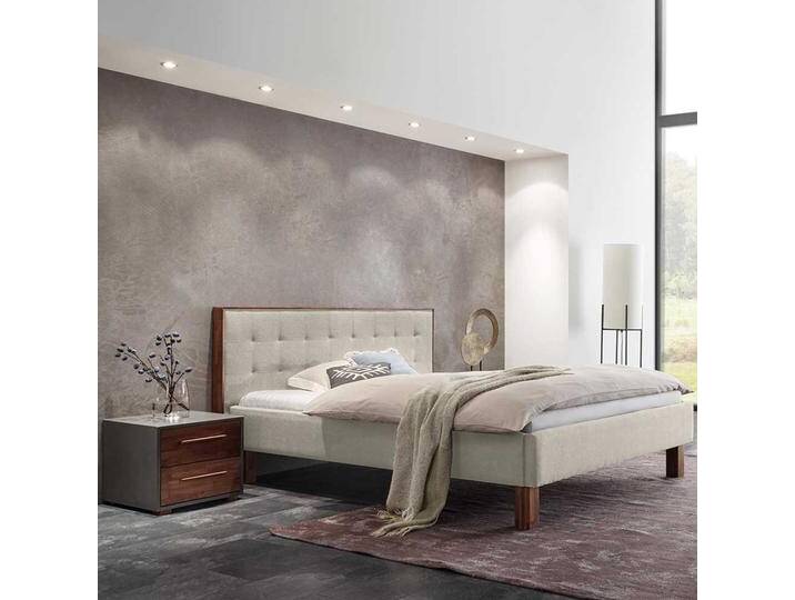 Polster Bett Beige Nussbaum 140x200 cm Vierfußgestell aus Holz von Pharao24.de