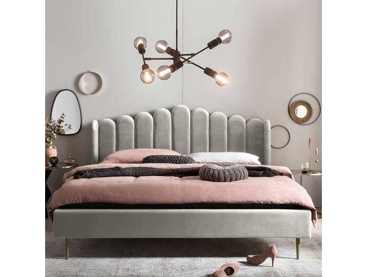 Samt Polsterbett in Beige Metallgestell Goldfarben von Pharao24.de