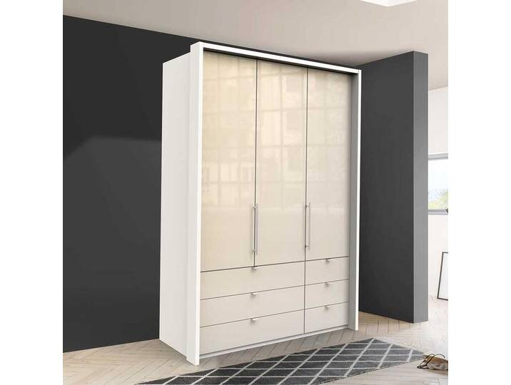 Schlafzimmerkleiderschrank mit Soft Close Falttüren von Pharao24.de