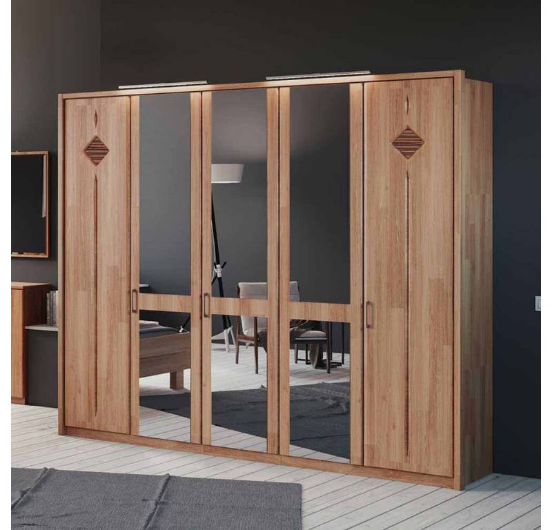 Pharao24 Kleiderschrank Racallo aus Massivholz, mit LED Beleuchtung Pharao24 Kleiderschrank Racallo aus Massivholz, mit LED Beleuchtung von Pharao24