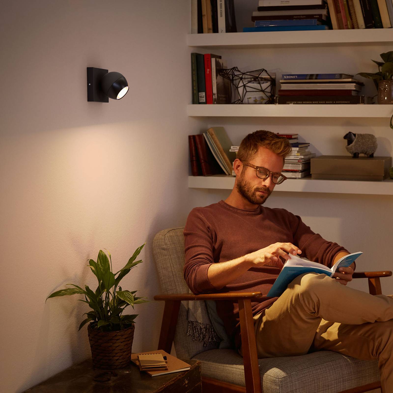 Philips Hue Buckram LED-Spot, Schwarz Erweiterung von Philips Hue