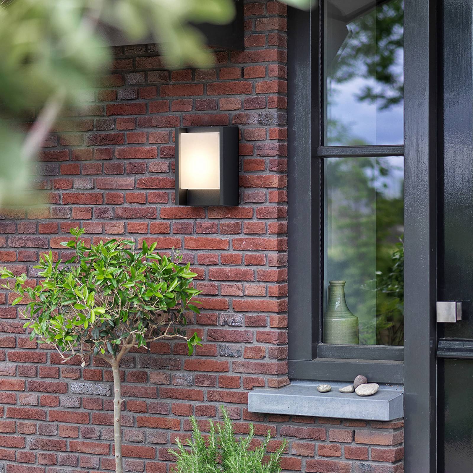 Philips LED-Außenwandleuchte Arbour 1-flg. 2er-Pack, 2.700 K von Philips