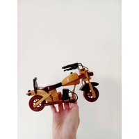 Holz Motorrad Modell Spielzeug Dekor von PickYourVintage