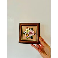 Porzellan Blumen Bild-Wand-Dekor von PickYourVintage