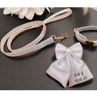 Hund Set Hochzeit | Hunde Halsband Mit Schleife Für Personalisierte von PieceofLuckDB