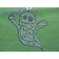 Spitzengeist Halloween Fensterschmuck von PiecesPinsandPaint