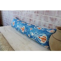 12x46 Ikat Print Kissen, Blau Ethnic Bed Throw Pillow/P-2640 von Pillow2Go