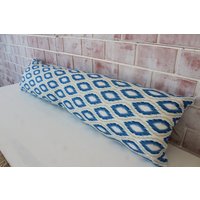 Blaues Ikat Design Kissenbezug, Ethno Bettkissen, Blau-Weiß Lange Kissenhülle/P-3116 32x46 von Pillow2Go