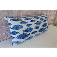 Fisch Design Kissenbezug, Baumwolle Blaues Fischkissen, Ethno Kissen, Boho Marine Kissen/P-3117 15x30 von Pillow2Go