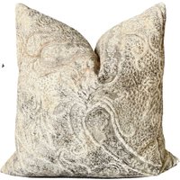 Palermo Paisley Samtkissenbezug | Christine Rendino Designer Kissen Wohnkultur Werfen von PillowSplashStudio