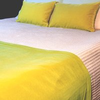 Luxus Chartreuse Bettläufer King Size, Langer Lendenkissenbezug, Bett Werfen Kissen von PillowbyArastaDesign