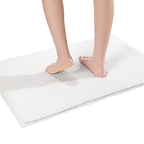 Pincy rutschfeste Chenille Badematte – 40 x 60 cm zottelige Mikrofaser-Badematte – schnell wasserabsorbierend, maschinenwaschbar, strapazierfähiger Bodenteppich, ideal für Badezimmer, Zimmer (weiß) von Pincy