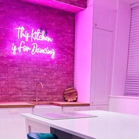Diese Küche Ist Für Tanz Neon Schild, Wand Kunst Dekor, Lustige Zeichen Inaktiv, Geschenk Familie, Kunst, Esszimmer Dekor von PinkBangLED