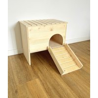 Erhöhtes Haustierhaus Aus Holz Schildkröte, Hamster, Meerschweinchen Versteck Erhöhtes Haustierhaus Aus Holz Schildkröte, Hamster, Meerschweinchen Versteck von PinkBau