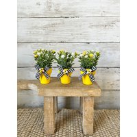 Tiered Tablett Mini-Blumenarrangement, 3-Er Set, Bienen Dekor, Honigbienen Hummel Tablett, Gelb Wohndekor von PinkLizzyDesigns