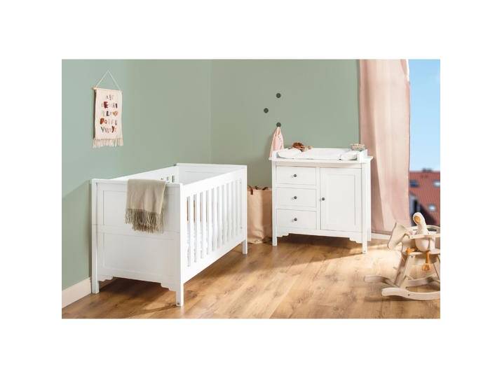 Pinolino, Komplett-Babyzimmer, Kinderzimmer-Set „Chalet” breit, 2-tlg. (Babybett, Wickelkommode) von Pinolino