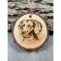 Weimaraner, Rustikale Holzverzierung, Laser Gravierte Verzierung, Pinon Laserverzierung von PinonAndPine