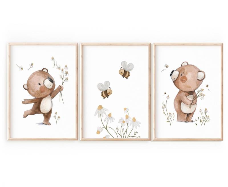 Pipapier Poster 3er Posterset "Bären und Bienen" Kinderzimmer, Bilderset, Bilder mit Blumen, Tierposter für Babyzimmer von Pipapier