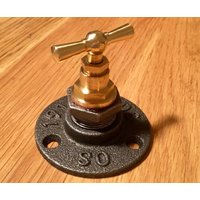 Diy - Origineller Kleiderhaken Industrielle Ablenkung Garderobe Mit Hahnkopf, Sanitärventil, Wasserhahn von PipeFittingProject