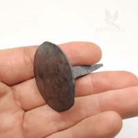 Handgeschmiedeter Eisennagel Mit Großem Kopf 40mm Handgeschmiedeter Eisennagel Mit Großem Kopf 40mm von Pipeblacksmith